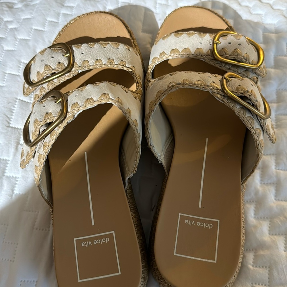 Dolce Vita sandal